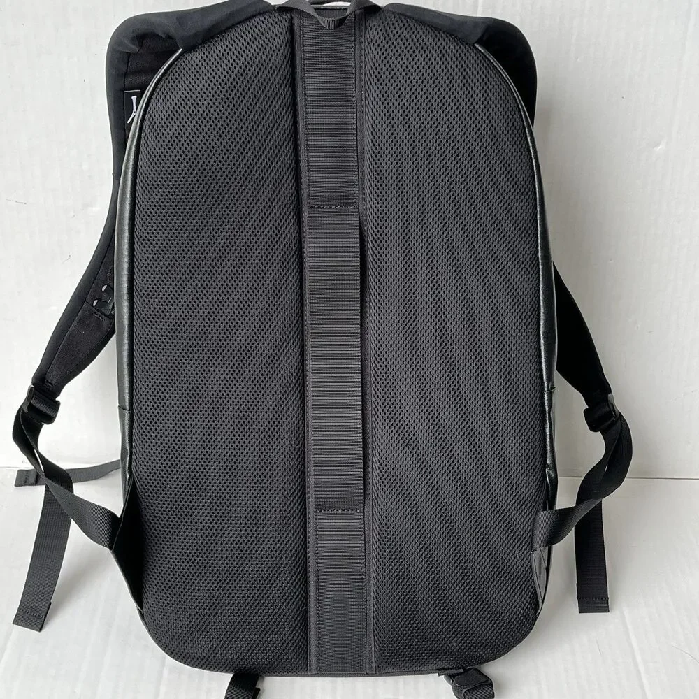 The Golfers Journal Broken Tee Society 31L Backpack Travel Bag Member Pack Black